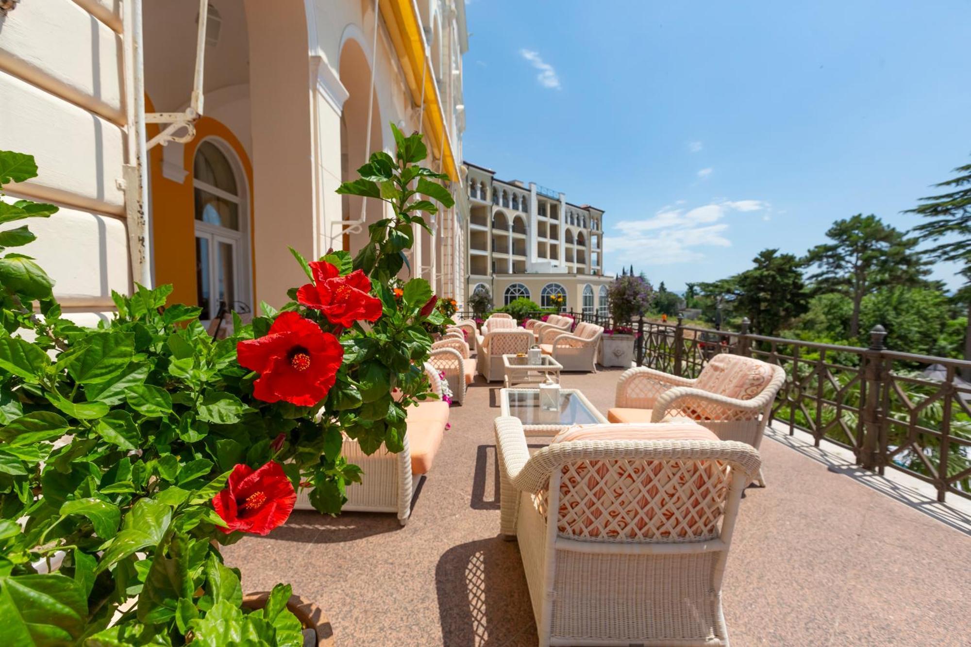 קריקווניצה Hotel Kvarner Palace מראה חיצוני תמונה