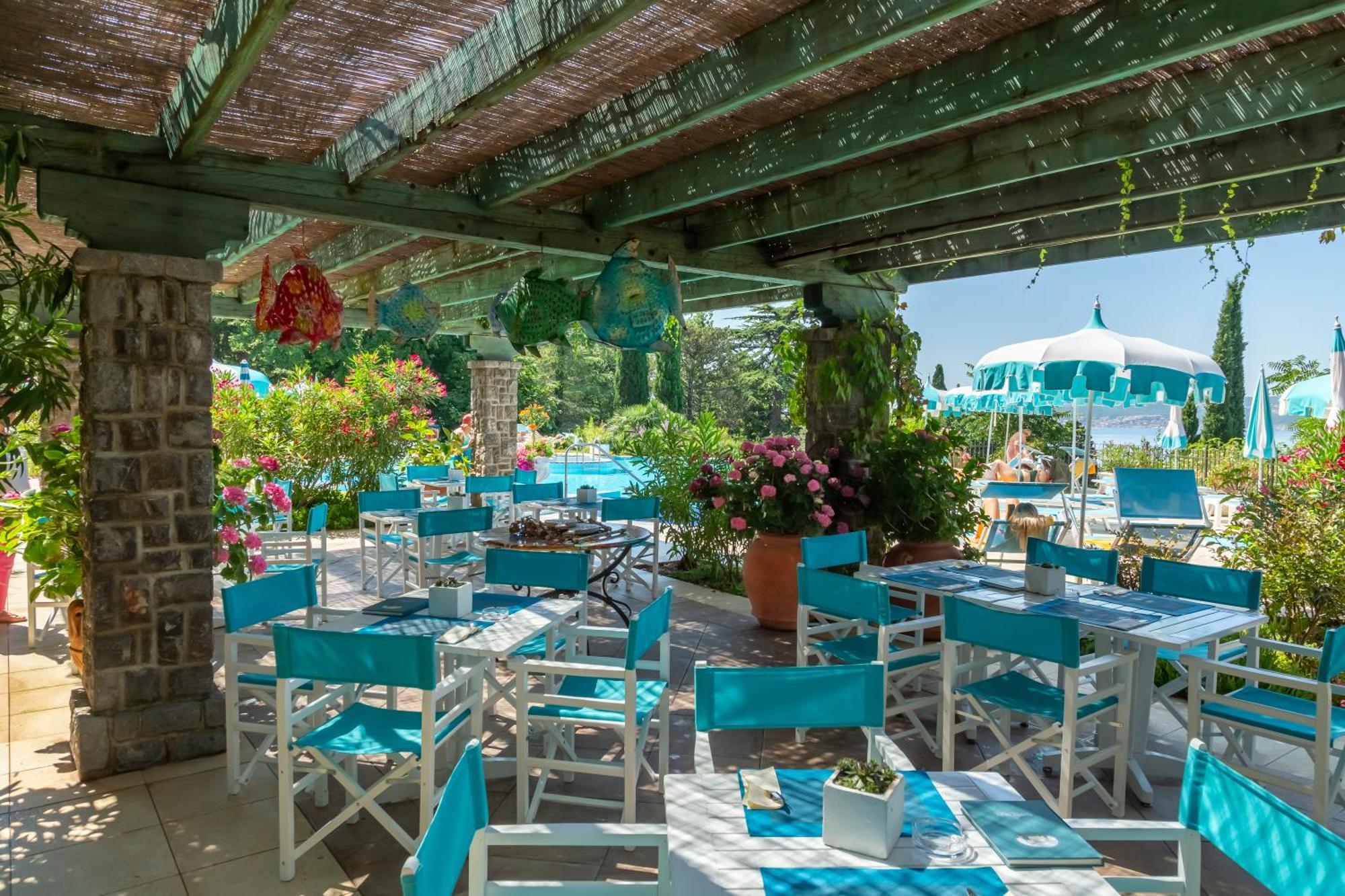 קריקווניצה Hotel Kvarner Palace מראה חיצוני תמונה