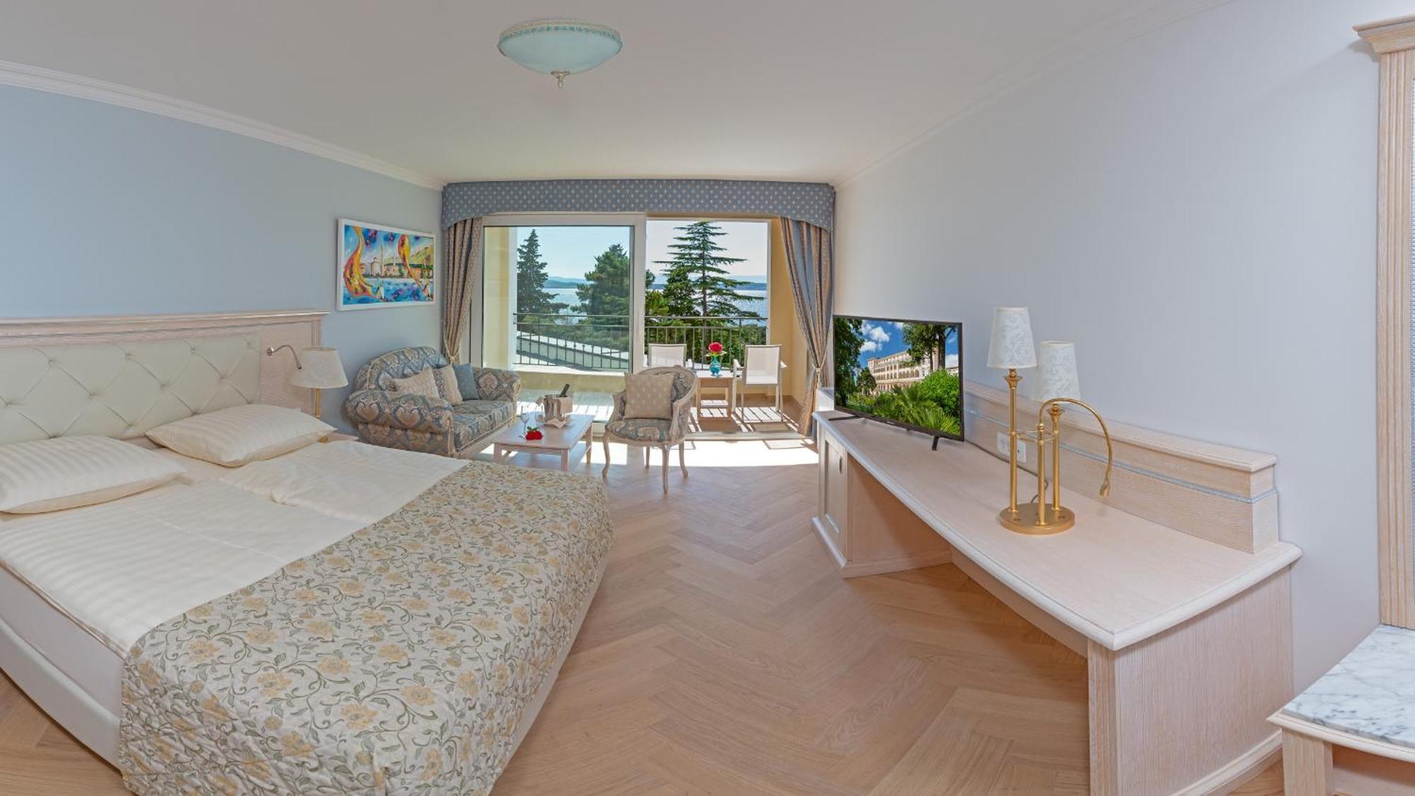 קריקווניצה Hotel Kvarner Palace מראה חיצוני תמונה